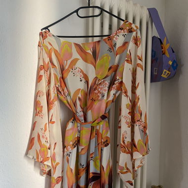 Beautiful floral dress.. 