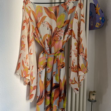 Beautiful floral dress.. 