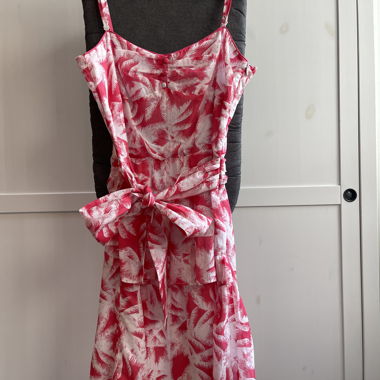 Kurzes Sommerkleid rosa