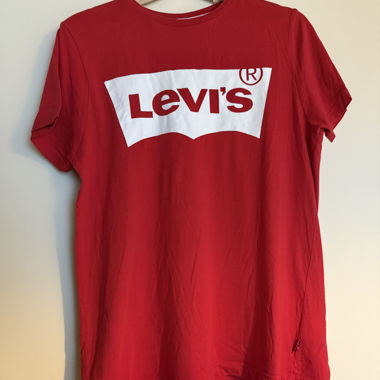 Levi's Red T-Shirt