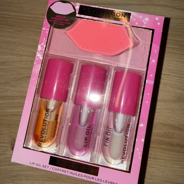 Set Revolution Lip Oil