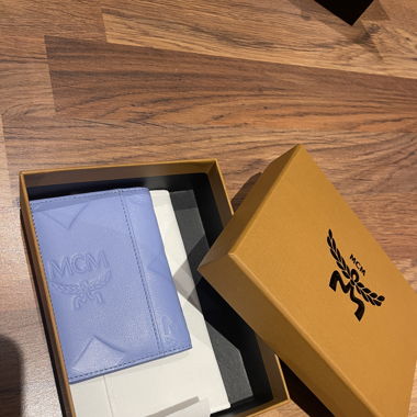 MCM Cardholder Hellblau NEU