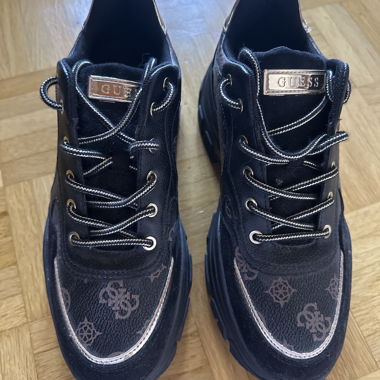 Scarpe Guess originali
