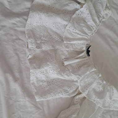 White Bardo Top with Embroidery