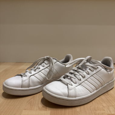 adidas Sneaker
