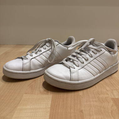 adidas Sneaker