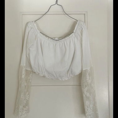 VILA crop top bianco con maniche in pizzo taglia 34