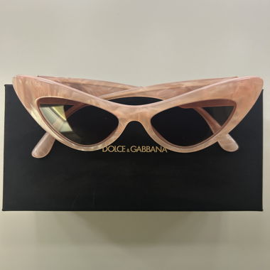 Pink cutesy Sunglasses