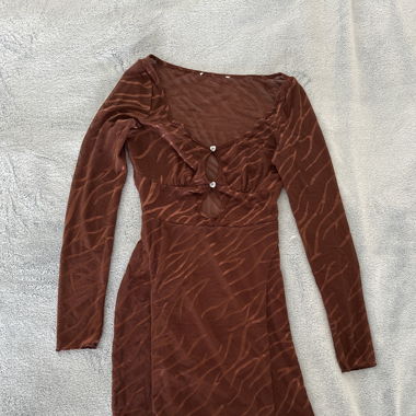 Robe de soirée courte aux motifs tigrés
