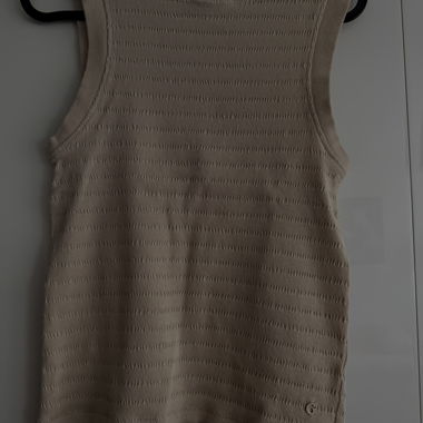 Beiges Tanktop mit G-Logo