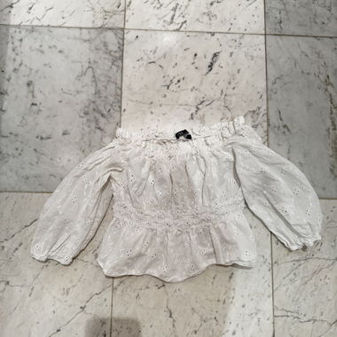 ZARA White off-shoulder embroidered blouse