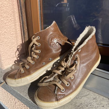 Winter Converse