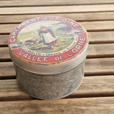 Boîte ronde en métal pour Camembert vintage