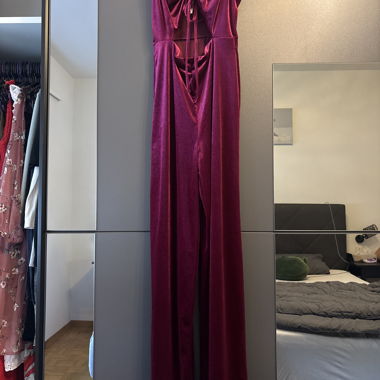 Tuta in velluto bordeaux