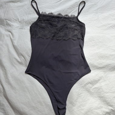 Body con pizzo