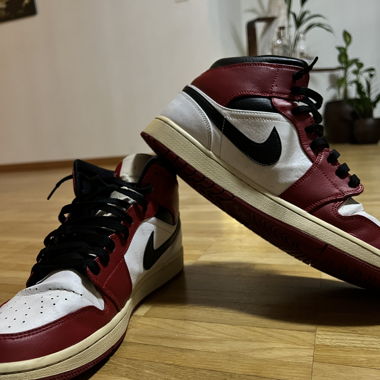 Air Jordan 1 Mid size 46