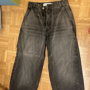  Bershka Baggy Jeans