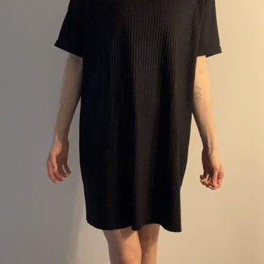 Abito T-shirt Floria nero S/M