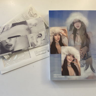 Album K-pop (G)I-DLE
