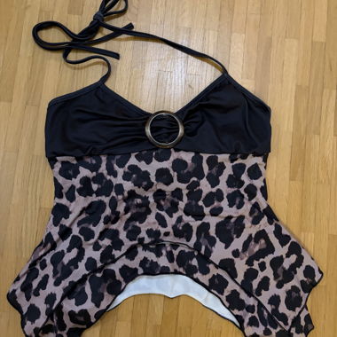 Top corto halter stampa leopardata