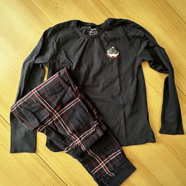 Pyjama – Grösse 146/152 