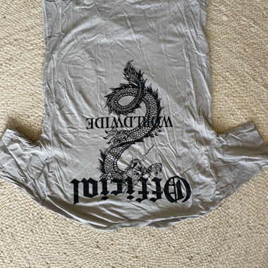 T-shirt gris Dynamo avec imprimé dragon