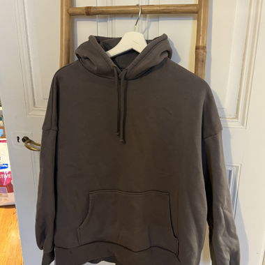 Sweat à capuche gris foncé taille M 