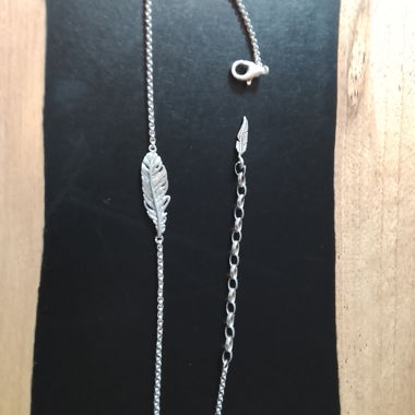 Cavigliera in argento genuino con piuma