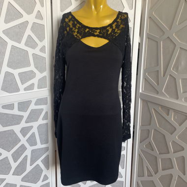 Robe de soirée dentelle - dos nu