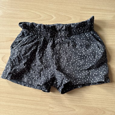 Short neri con pois bianchi