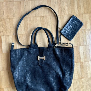 Ledertasche mit Portmonnaie