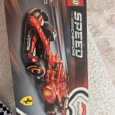 Set LEGO Formula 1 Ferrari