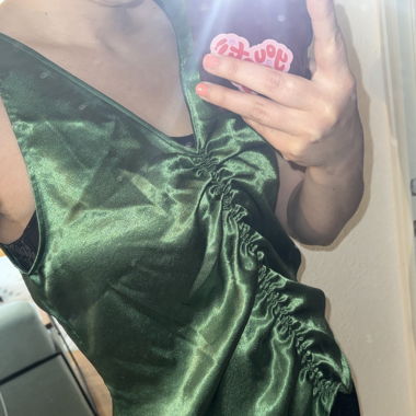 Top vert en satin 