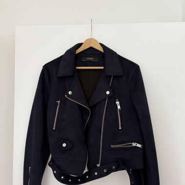 Zara Basic Wildleder-Jacke