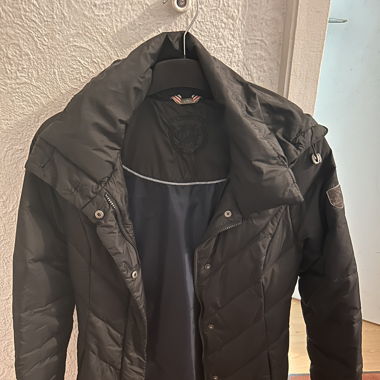schwarz jacke