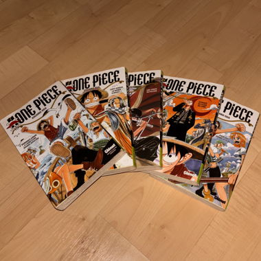 Paket der ersten 5 Bände von One Piece