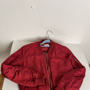 Rote Jacke
