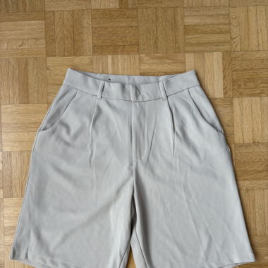 Kurze Anzugshose