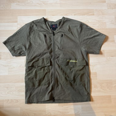 Jordan tshirt zip