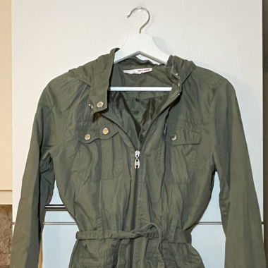 Dünne, langärmlige, grüne Sommerjacke