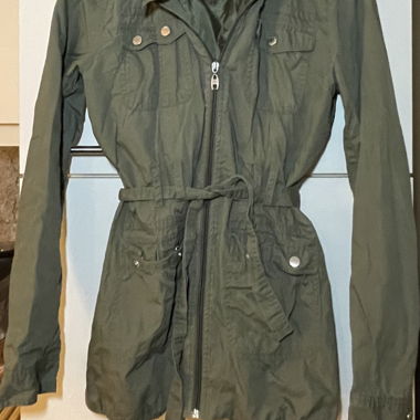 Dünne, langärmlige, grüne Sommerjacke