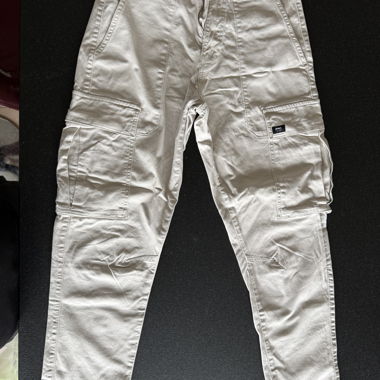 Pantaloni cargo Zara beige EUR 38