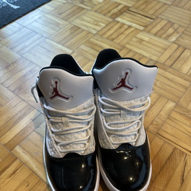 Jordan 11