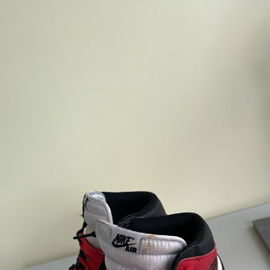 Jordan 1 High Black Toe