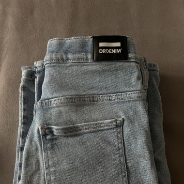 High waist / wide leg jeans