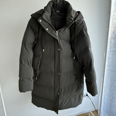 Zara hellgrüner Wintermantel/Windbreaker mit Kapuze