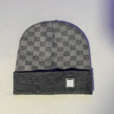 Bonnet en laine gris de mode