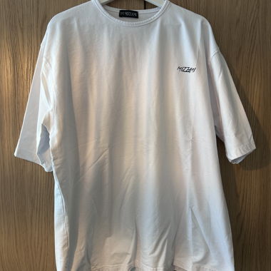 Weisses Oversize Mizzami T-Shirt