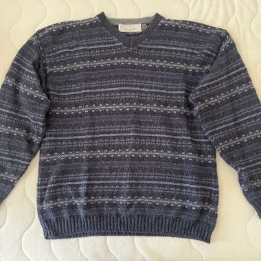 Bill Blass Pattern Knit Sweater