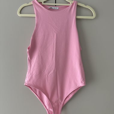 Body Zara rosa